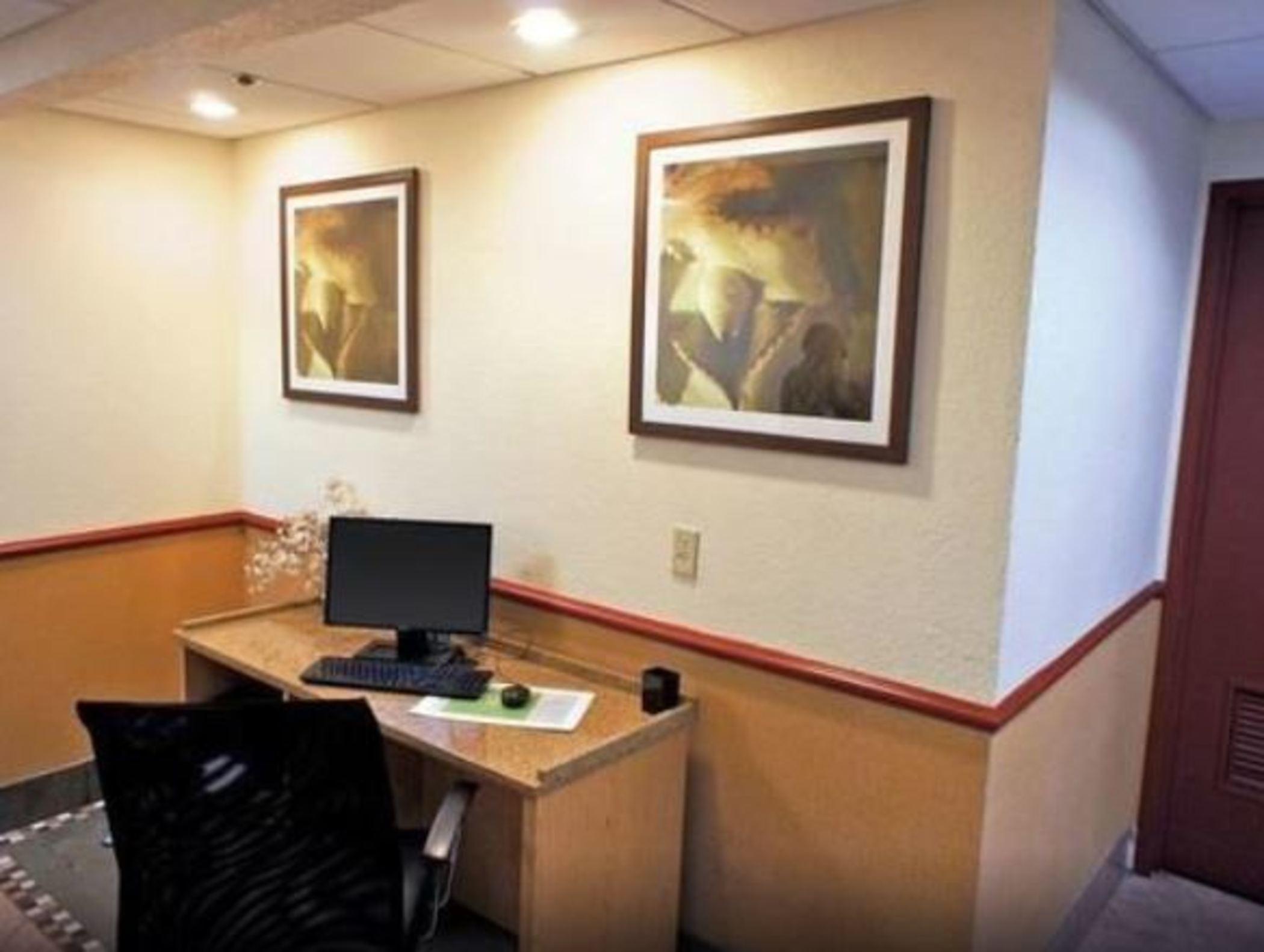 Quality Inn & Suites Raleigh Durham Airport Morrisville Exterior foto